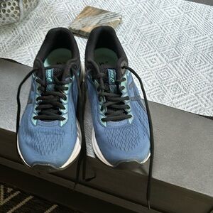 Pretty dark blue and black Asics size 8